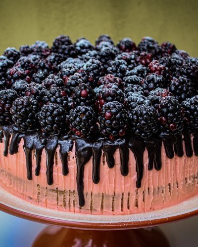 carrot-cake-with-blackberry-buttercream