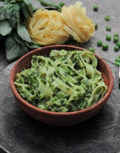 chunky-pea-pesto